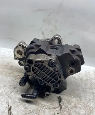 Renault Trafic II (X83) Fuel injection high pressure pump