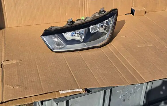 Audi A1 Headlight/headlamp 8XA941003