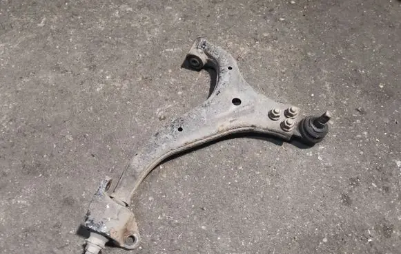 SsangYong Korando Front lower control arm/wishbone