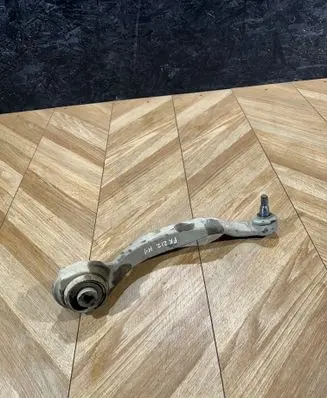 Mercedes-Benz E W212 Front lower control arm/wishbone 