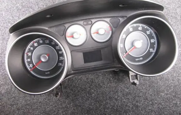 Fiat Punto Evo Speedometer (instrument cluster) 51840519 503003060100 77359