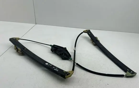 Audi A4 S4 B8 8K Front window lifting mechanism without motor