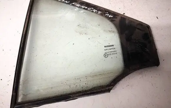 Nissan Primera Rear side window as2