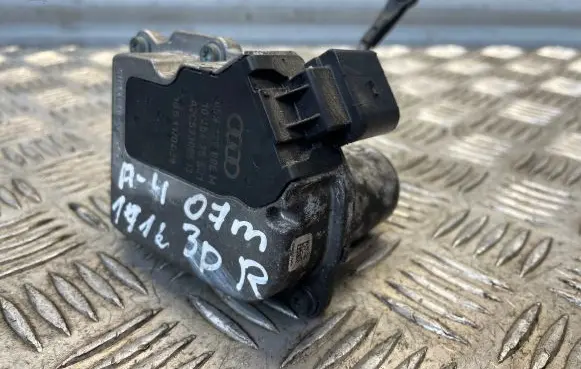 Audi A4 S4 B7 8E 8H Intake manifold valve actuator/motor A2C53308513