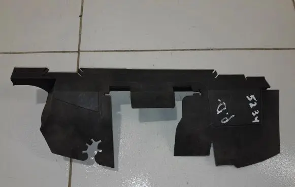 Skoda Yeti (5L) Intercooler air guide/duct channel 5L0121284