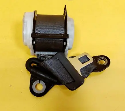 Mitsubishi Colt Rear seatbelt TKAB0EN188