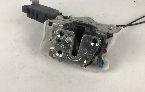 Subaru Forester SG Front door lock