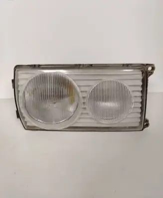 Mercedes-Benz W123 Headlight/headlamp 117779RE