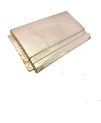 Fender trim (molding)
