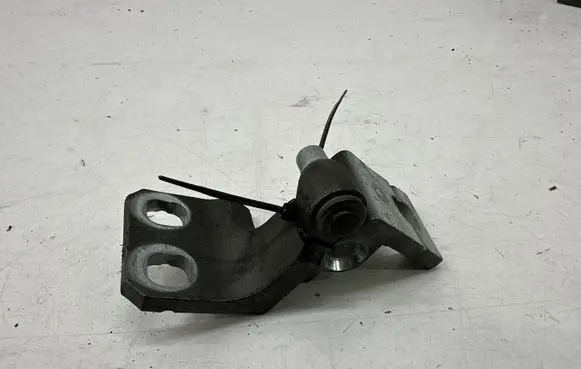 Maserati Ghibli Front door lower hinge 