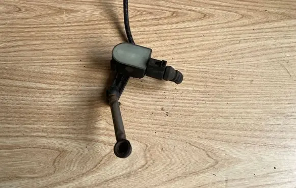 Rear air suspension level height sensor