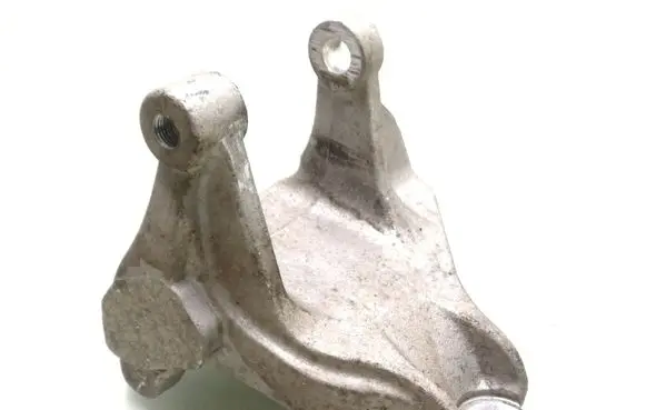 Honda CR-V Generator/alternator bracket 