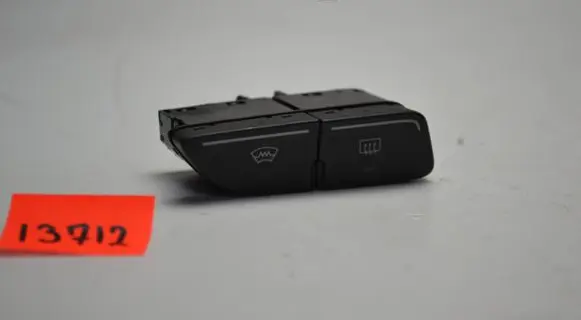 Ford Focus Windscreen/window heater switch AM5T18K574AB 12062012