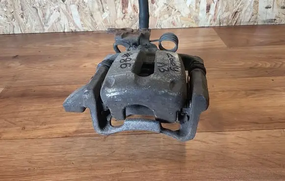 Volkswagen Caddy Rear brake caliper 2K5615423