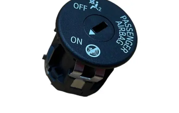 Passenger airbag on/off switch