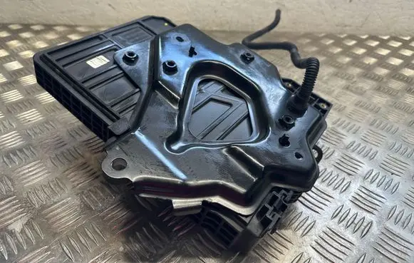 Dacia Sandero III Battery tray 648946748R 648948037R 648946868R