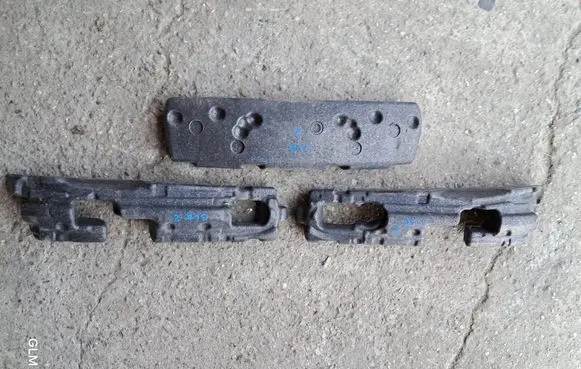 Mercedes-Benz CLK A209 C209 Front bumper foam support bar A2098850037 A2098850237 A2098850137