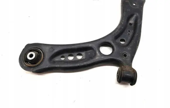 Volkswagen Golf VII Front lower control arm/wishbone 5Q0407151J