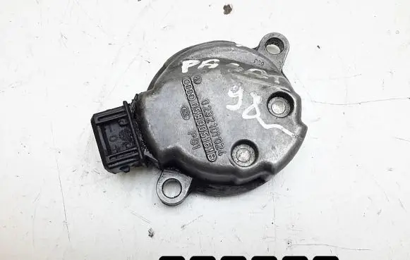 Volkswagen PASSAT B5 Camshaft position sensor 0232101024