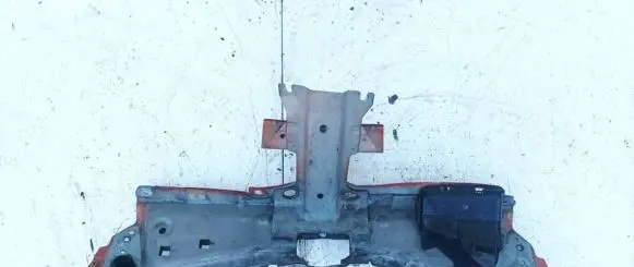 Renault Twingo II Radiator support slam panel