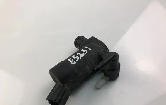 Ford Kuga I Windscreen/windshield washer pump 1S7117K624FE