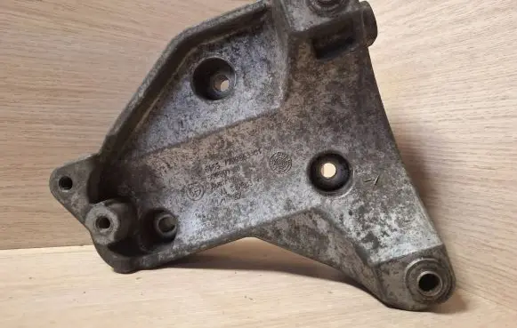 BMW X5 E70 A/C compressor mount bracket 64557799863