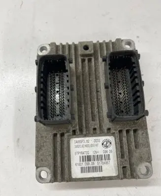 Fiat Grande Punto Engine control unit/module 51784957 6160109906 5TPYRAT3G