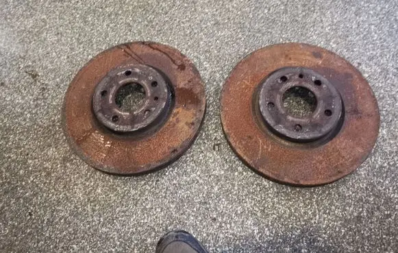 Ford Fusion II Front brake disc