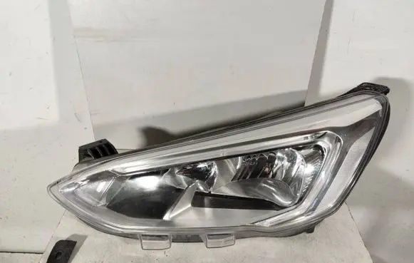 Ford Focus Headlight/headlamp JX7B13W030AE