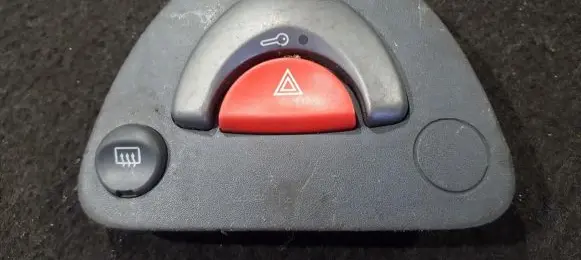 Smart ForTwo I Hazard light switch