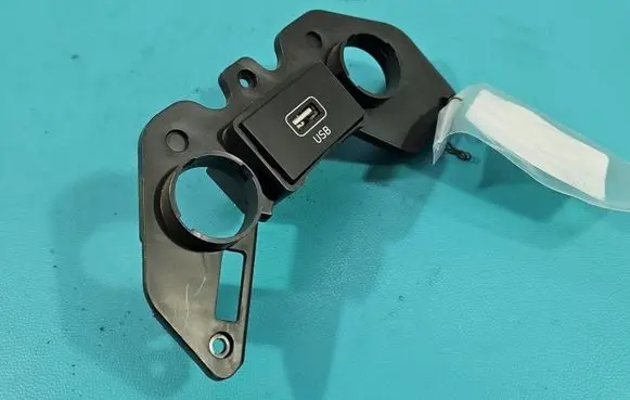Hyundai i30 USB socket connector K5HPD81207 IMPRK1563673