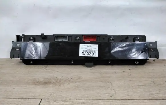 Renault Megane II Speedometer (instrument cluster) p8200392364a