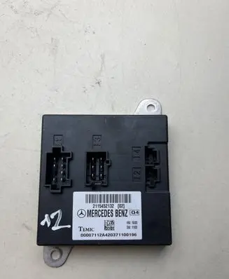 Mercedes-Benz E W211 Comfort/convenience module 2115452132