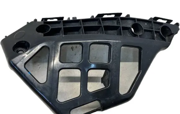 Front bumper mounting bracket