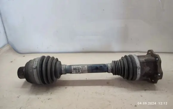 Audi A4 S4 B8 8K Front driveshaft 8K0407271AJ