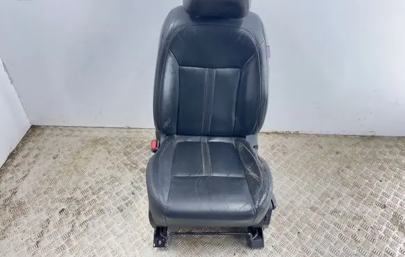 Renault Koleos I Front driver seat 