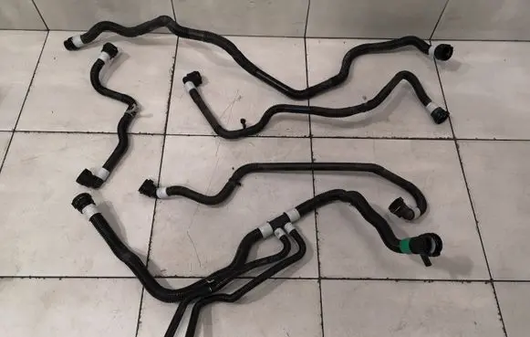 Tesla Model 3 Electric car engine cooling hoses/pipes 162959100B 164766600C