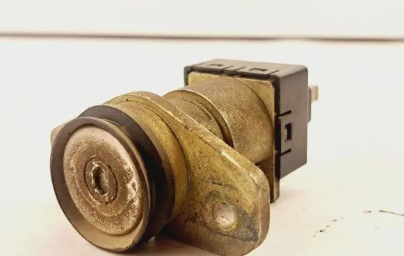 Jaguar S-Type Loading door lock 