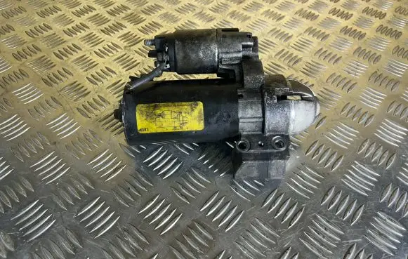 BMW 5 F10 F11 Starter motor 7801203