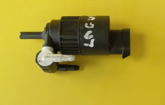 Renault Laguna I Windscreen/windshield washer pump 7700821782