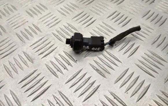 Mercedes-Benz E W211 Air conditioning (A/C) pressure sensor 0045429018