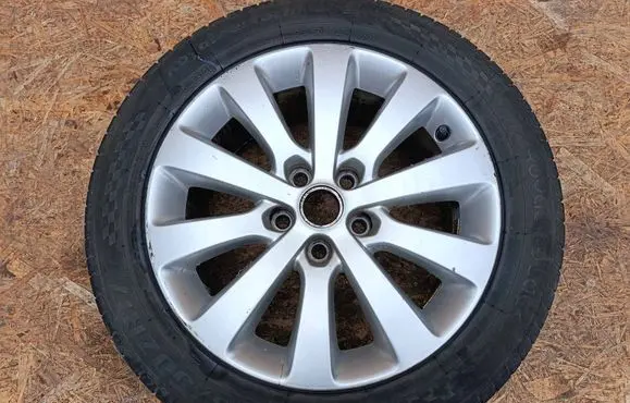 Opel Astra J R17 alloy rim 13276347 22550R17