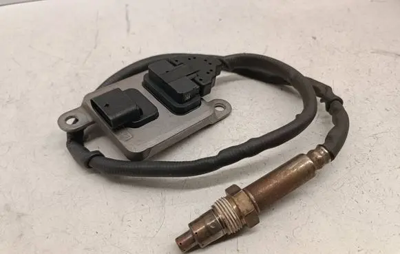 Mercedes-Benz C W205 Lambda probe sensor A0009059703 0009059703 A2C125482000