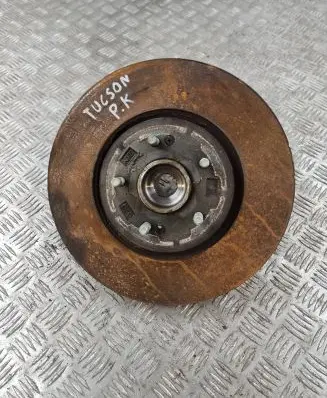 Hyundai Tucson IV NX4 Front wheel hub