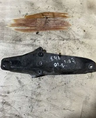 BMW 3 E46 Engine mounting bracket 1094651 22111094651