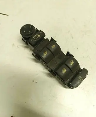 Citroen C4 I Electric window control switch 9651464577