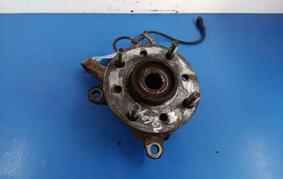 Mitsubishi Space Star Front wheel hub spindle knuckle