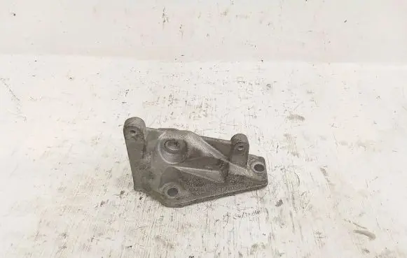 BMW 5 F10 F11 Engine mounting bracket 7805421 780542101 59776210