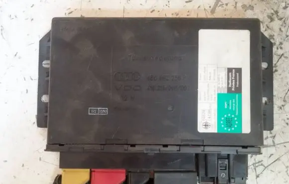 Audi A6 S6 C5 4B Comfort/convenience module 93059193