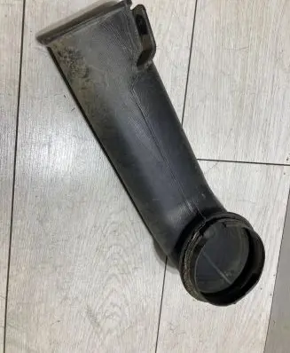 Toyota Hilux (AN10, AN20, AN30) Air intake hose/pipe 17751-0l030